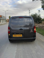 voitures-fiat-doblo-2023-professionnel-batna-algerie