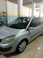 voitures-renault-scenic-2006-algerie