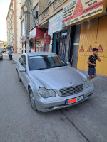 voitures-mercedes-classe-c-2002-220-exclusive-bordj-el-kiffan-alger-algerie