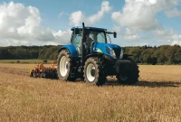 TRACTEURS / T7000 (T7060) / LA MARQUE : NEW HOLLAND