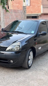 سيارات-renault-clio-2-2004-البليدة-الجزائر