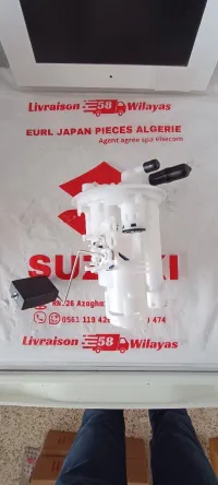 SOCLE AVEC FLOTEUR POMPE A ESSENCE SUZUKI