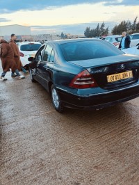 سيارات-mercedes-classe-c-2004-220-exclusive-المعاتقة-تيزي-وزو-الجزائر