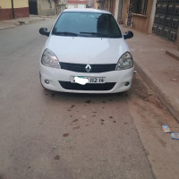 voitures-renault-clio-campus-2012-tiaret-algerie