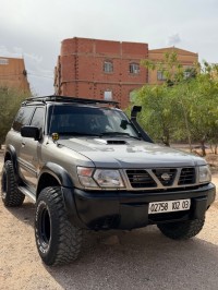 سيارات-nissan-patrol-court-2002-y61-الأغواط-الجزائر