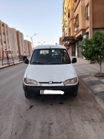 commerciale-peugeot-partner-2001-laghouat-algerie