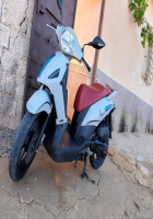 motos-et-scooters-vms-flash-2023-chahbounia-chelalet-el-adhaoura-medea-algerie