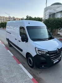عربة-نقل-renault-master4-2022-الشلف-الجزائر