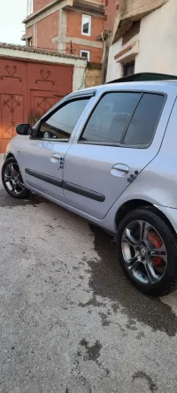 Raunlt Clio2 2004 Dabana