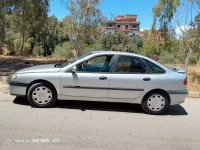 voitures-renault-laguna-1-1995-mila-algerie