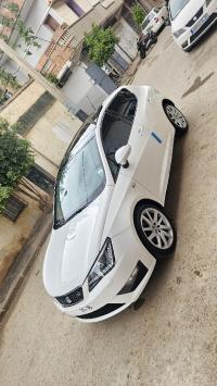 سيارات-seat-ibiza-2013-سعيدة-الجزائر
