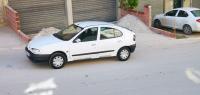 سيارة-صغيرة-renault-megane-1-1998-آريس-باتنة-الجزائر