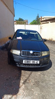 سيارة-صغيرة-skoda-fabia-2005-تيبازة-الجزائر