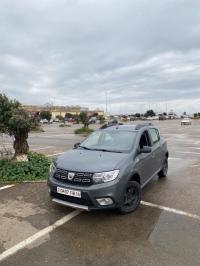 سيارات-dacia-sandero-2018-stepway-الكاليتوس-الجزائر