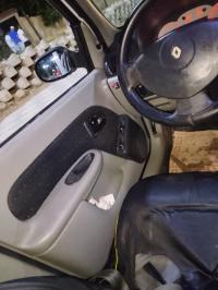 voitures-renault-clio-classique-2003-relizane-algerie