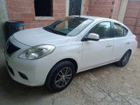 voitures-nissan-sunny-2014-algerie