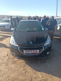 سيارات-peugeot-208-2013-active-البويرة-الجزائر