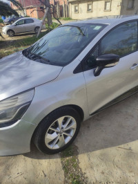 voitures-renault-clio-4-2016-limited-2-annaba-algerie