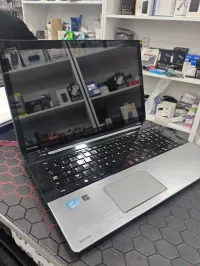 Laptop Toshiba Tactile i3 3320M (4/500gb) + 17.3 pouces