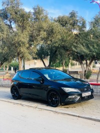 سيارات-seat-leon-2018-fr15-شلية-خنشلة-الجزائر