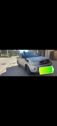 utilitaire-toyota-hilux-2010-reggane-adrar-algerie