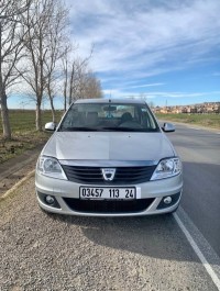سيارات-dacia-logan-2013-قالمة-الجزائر