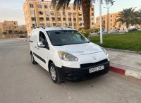 السيارات-النفعية-peugeot-partner-2014-بسكرة-الجزائر
