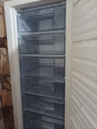 Vend congélateur a 7 tiroirs marque conti global 