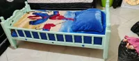 سرير اطفال