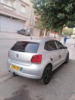 voitures-volkswagen-polo-2013-life-les-eucalyptus-alger-algerie