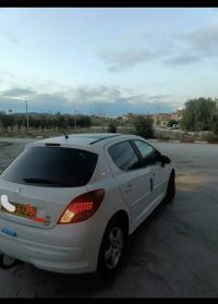 سيارات-peugeot-207-2012-allure-خنشلة-الجزائر