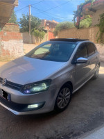 voitures-volkswagen-polo-2013-black-et-silver-baba-hassen-alger-algerie