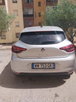 citadine-renault-clio-3-2023-medea-algerie