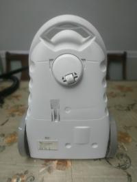 Aspirateur Européen Condor a sac lavable avec touts ces accessoires état 9/10 thumbnail 4