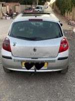 voitures-renault-clio-3-2006-zeralda-alger-algerie