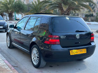 moyenne-berline-volkswagen-golf-4-1999-match-tebessa-algerie