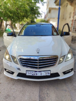 large-sedan-mercedes-classe-e-2011-avantgarde-pack-amg-taoura-souk-ahras-algeria