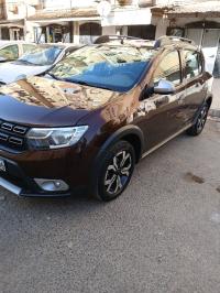 سيارات-dacia-sandero-2018-stepway-الكاليتوس-الجزائر