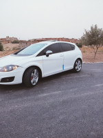 moyenne-berline-seat-leon-2012-kalaa-relizane-algerie