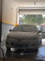 moyenne-berline-hyundai-i20-2014-chlef-algerie