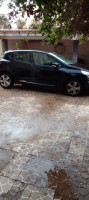 voitures-renault-clio-4-2013-exception-bouzareah-alger-algerie