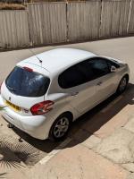 voitures-peugeot-208-2014-blida-algerie