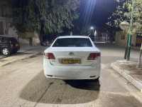 berline-toyota-avensis-2010-algerie