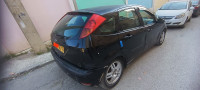 moyenne-berline-ford-focus-4-portes-2002-tizi-ouzou-algerie