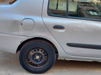 voitures-renault-clio-classique-2007-khenchela-algerie