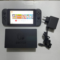 consoles-nintendo-switch-non-flashe-avec-dock-et-chargeur-oran-algerie