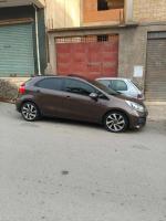 voitures-kia-rio-5-portes-2015-style-sidi-aich-bejaia-algerie