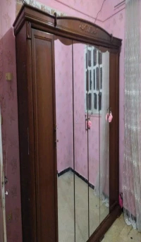 خزانة بشكل جيد 