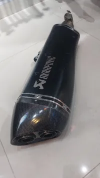 Akrapovic 