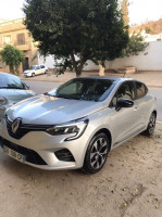 voitures-renault-clio5-2022-evolution-mohammadia-mascara-algerie